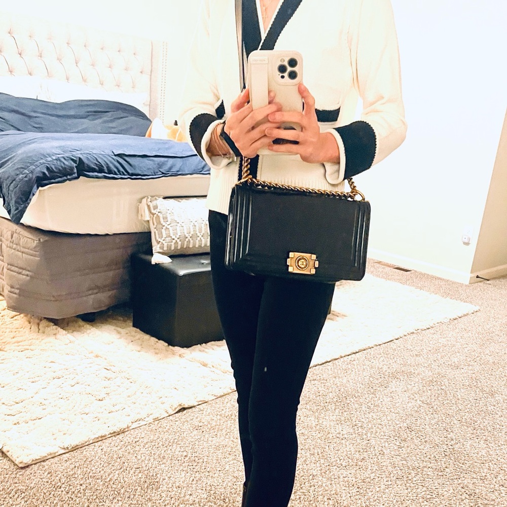 CHANEL Old Medium Boy Flap Bag - Picture 9 of 9